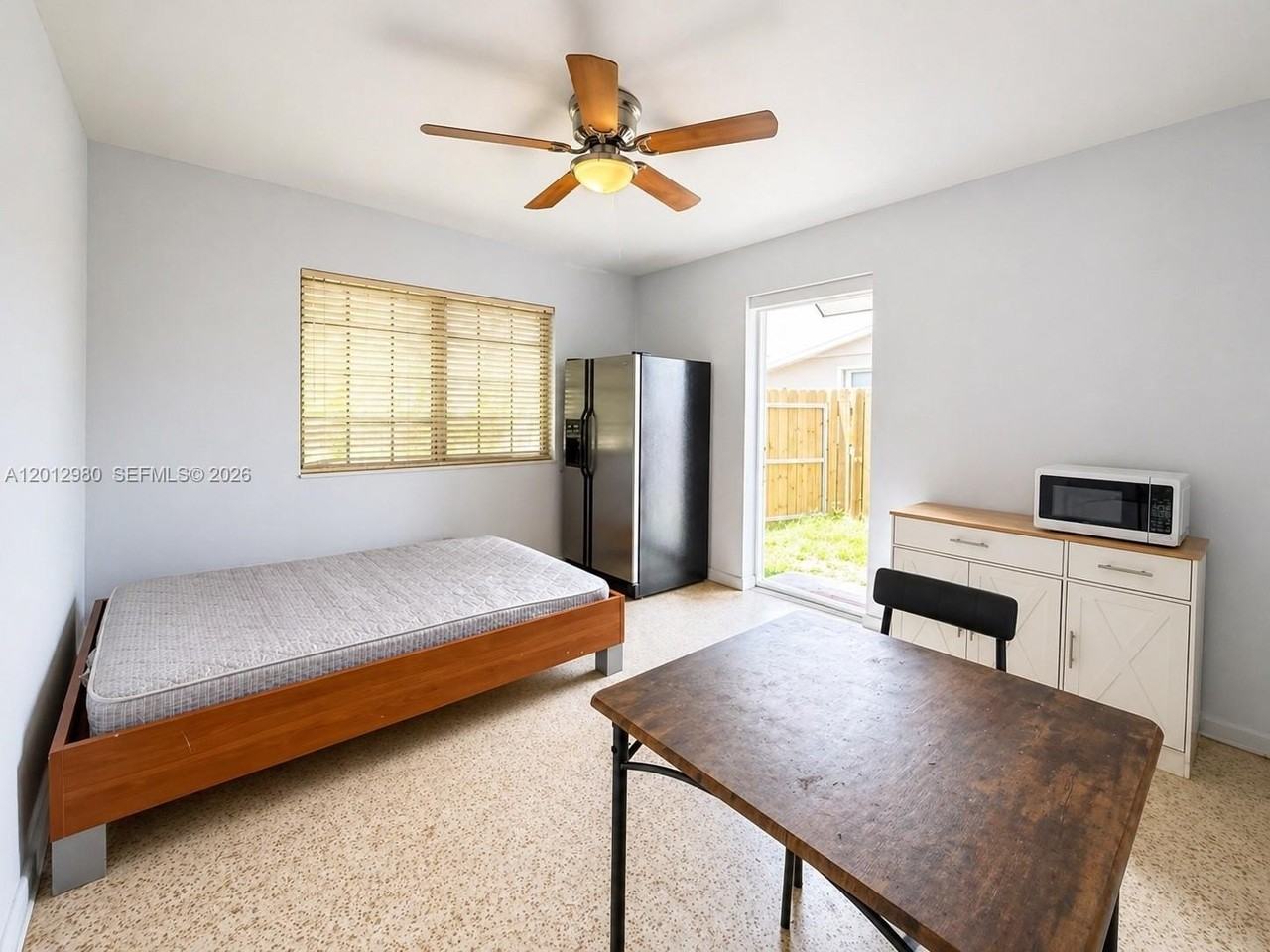 15831 Sw 100th Ct #B - Photo 2 of 5