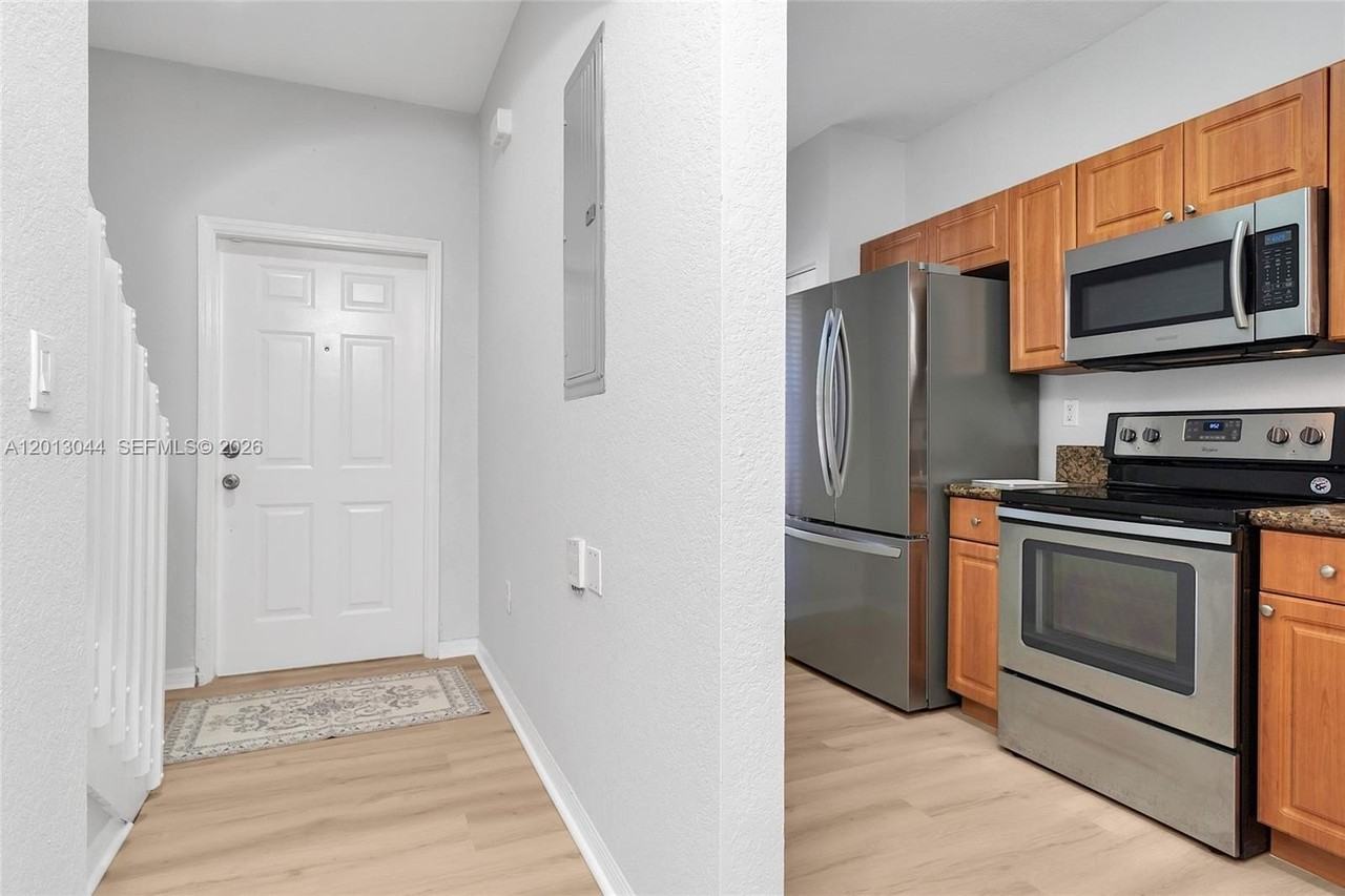 4967 Sw 140th Ter #5 - Photo 4 of 29