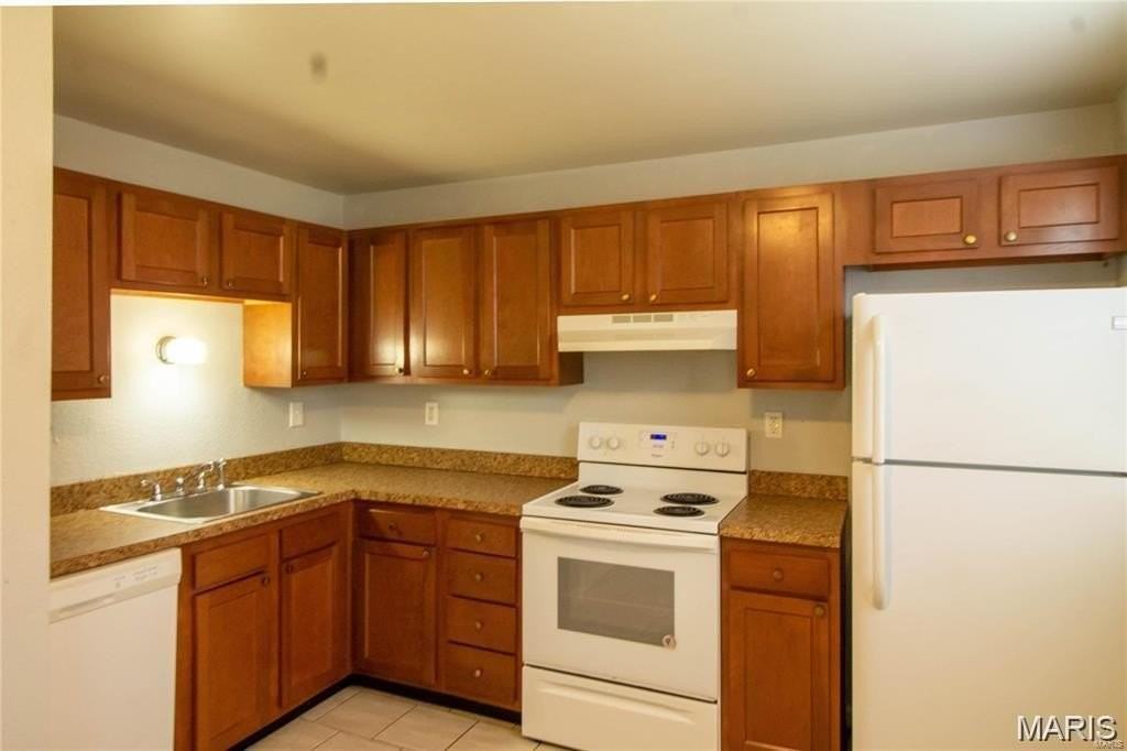 317 Mount Everest Dr #D - Photo 3 of 6