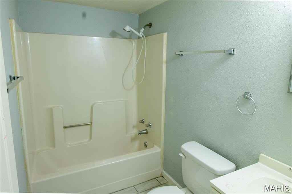 317 Mount Everest Dr #D - Photo 6 of 6