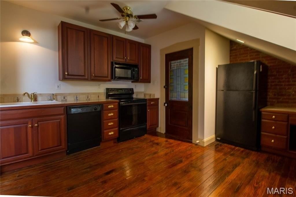 929 N 3rd St #3 - Photo 4 of 11