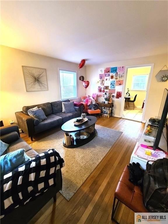 23 Coolidge Ave - Photo 4 of 26