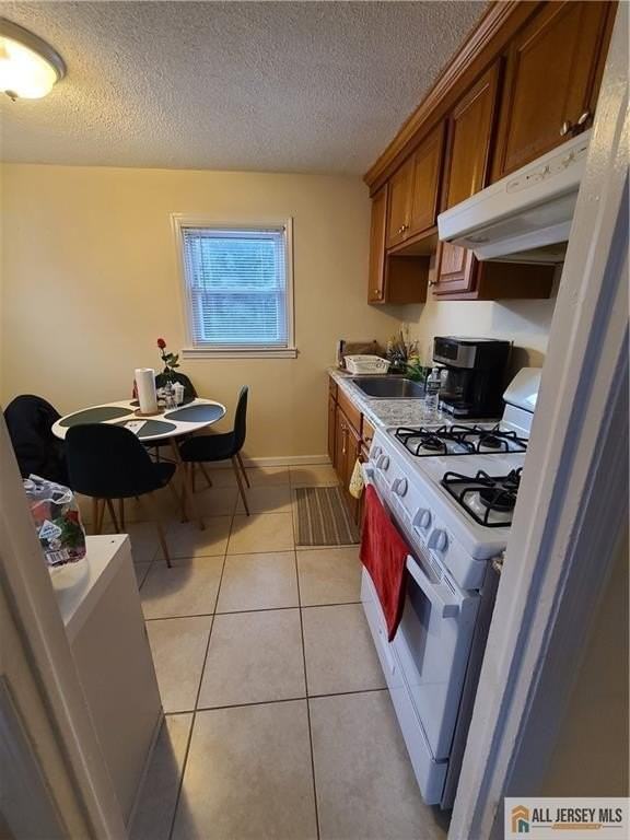 23 Coolidge Ave - Photo 5 of 26