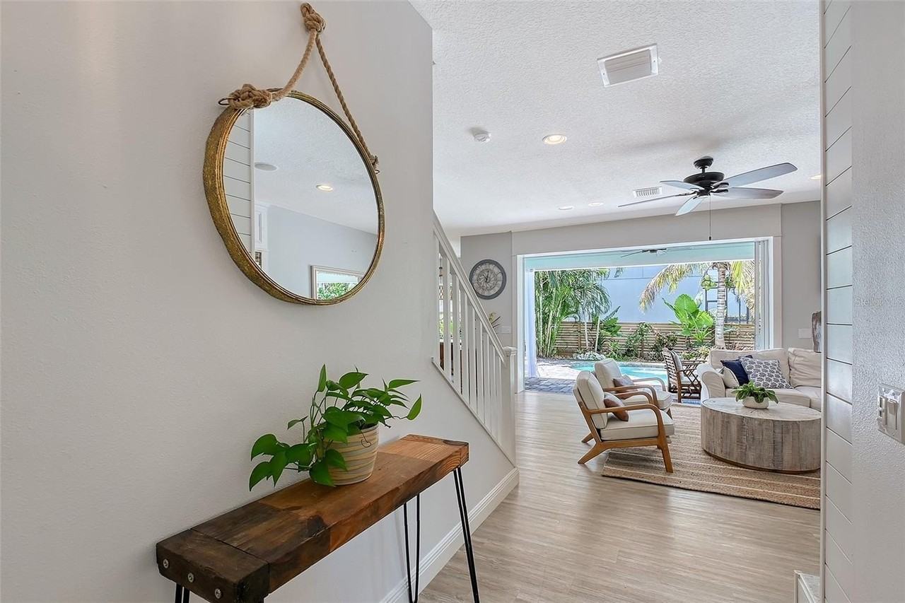 1738 Siesta Dr - Photo 6 of 50