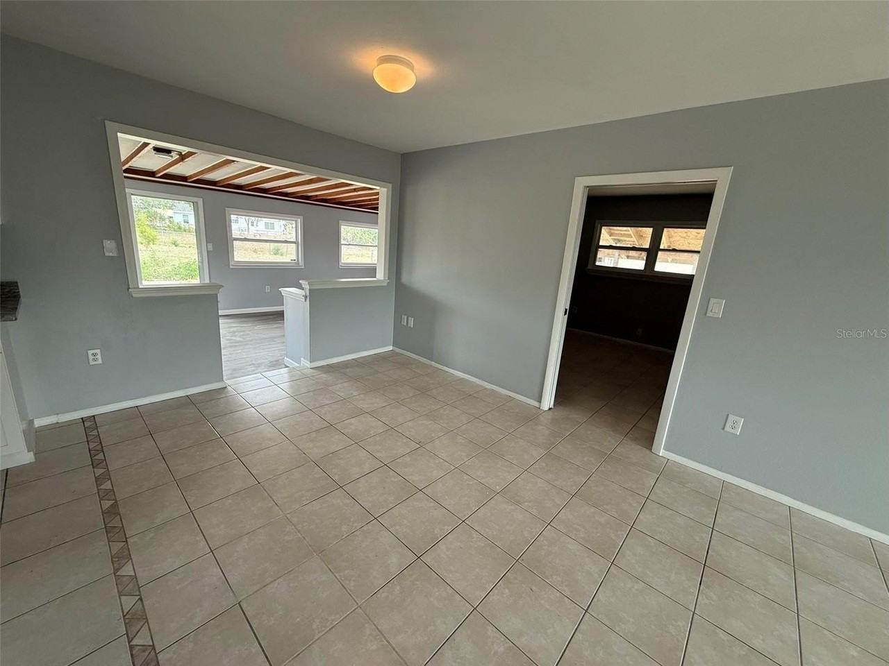 3236 Montclair Cir - Photo 5 of 19
