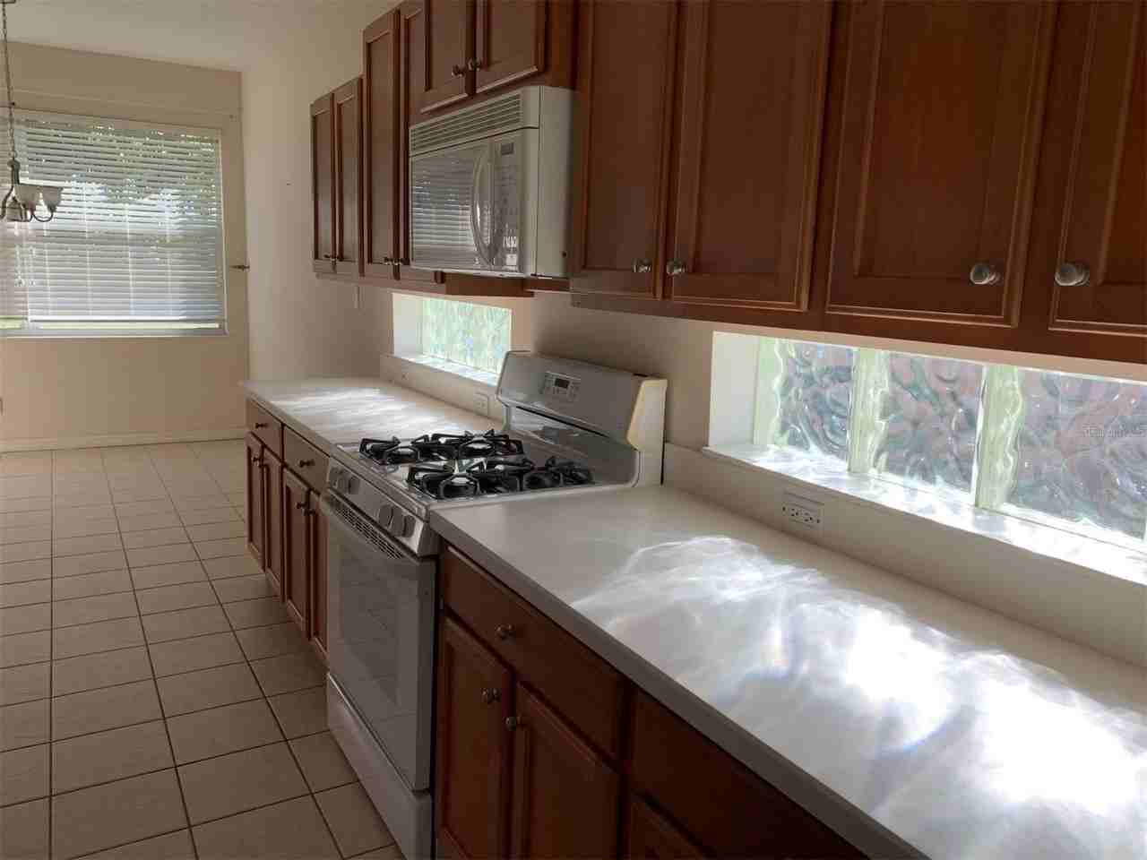 2274 Boxwood St - Photo 5 of 15