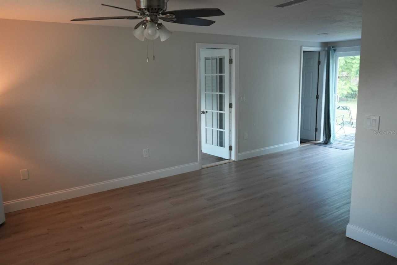 972 Ponderosa Rd - Photo 2 of 9