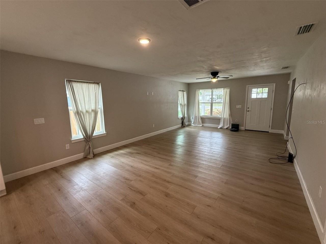 13323 Nw 157th Ave - Photo 6 of 18