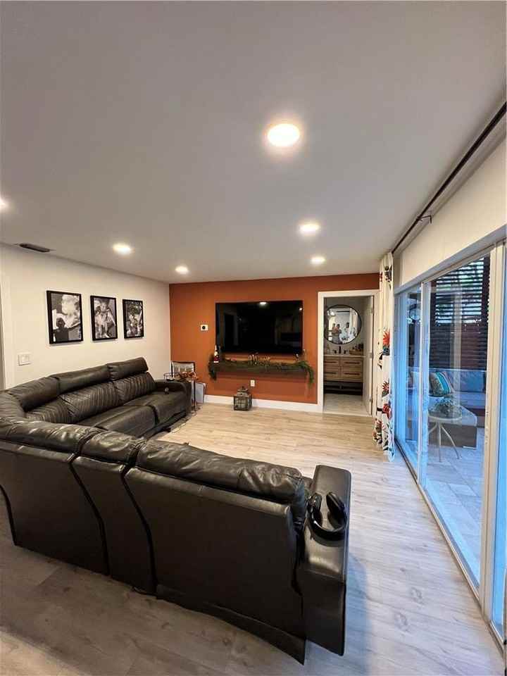 18764 Nw 89th Ct - Photo 6 of 8