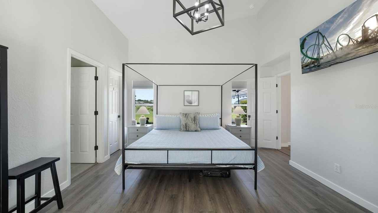 484 Windsor Pl - Photo 7 of 12