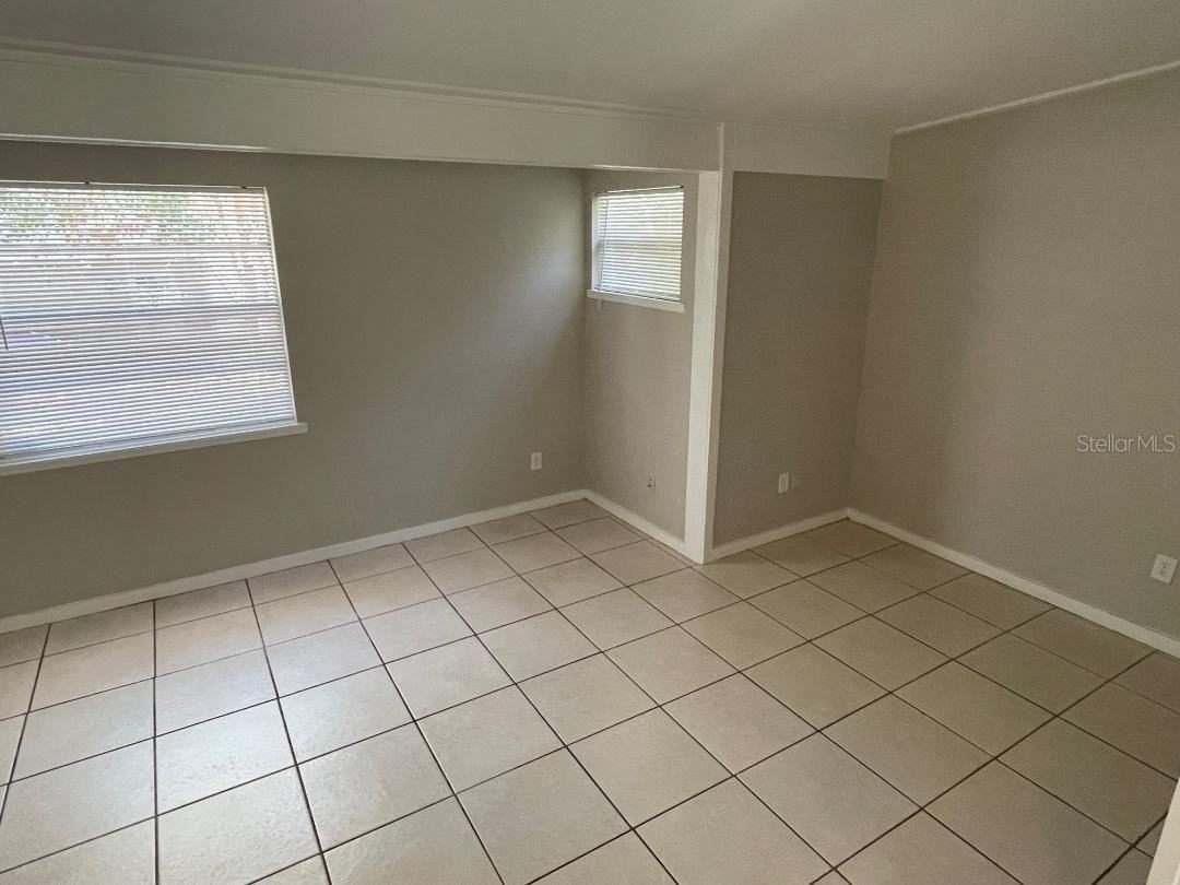 181 E Floyd Ave - Photo 6 of 15