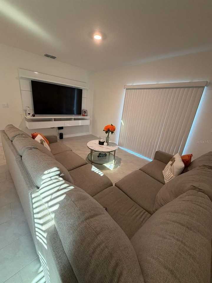 3412 Costello Cir - Photo 4 of 15