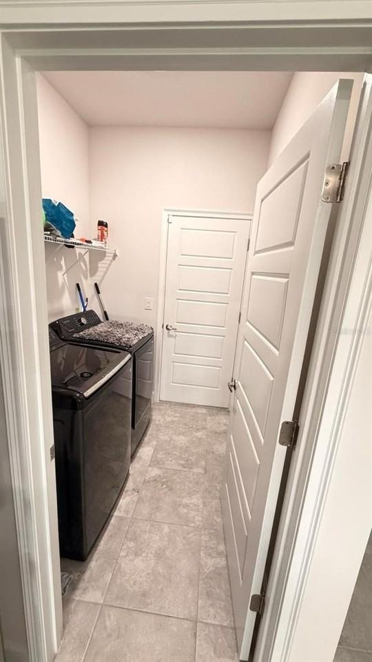 1046 Grantham Ln Se - Photo 6 of 11