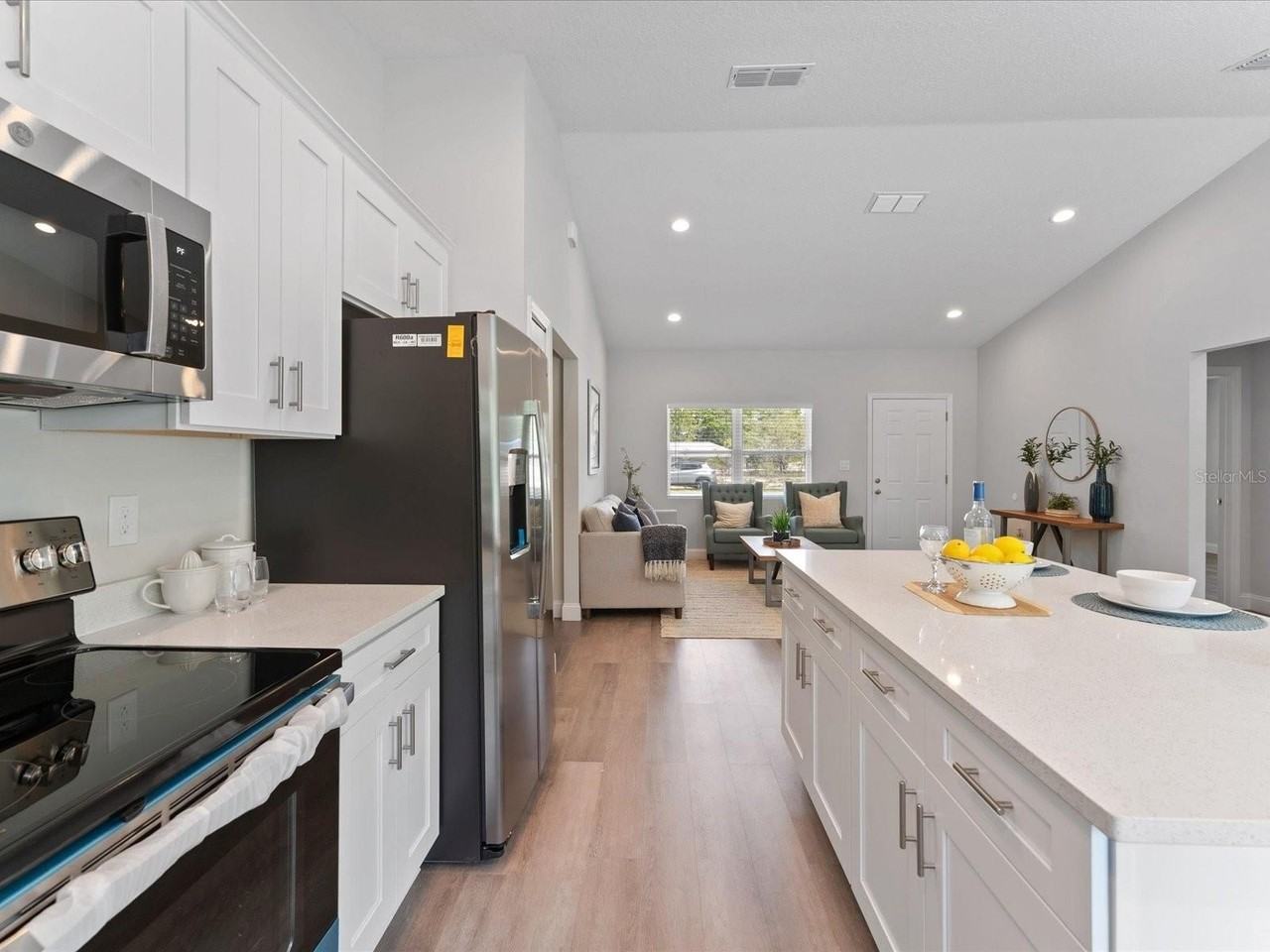 2220 Sw 169th Pl - Photo 3 of 23