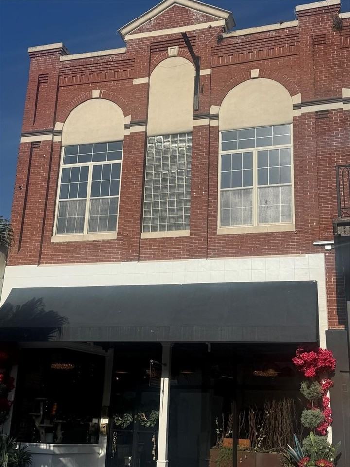 44 S Magnolia Ave