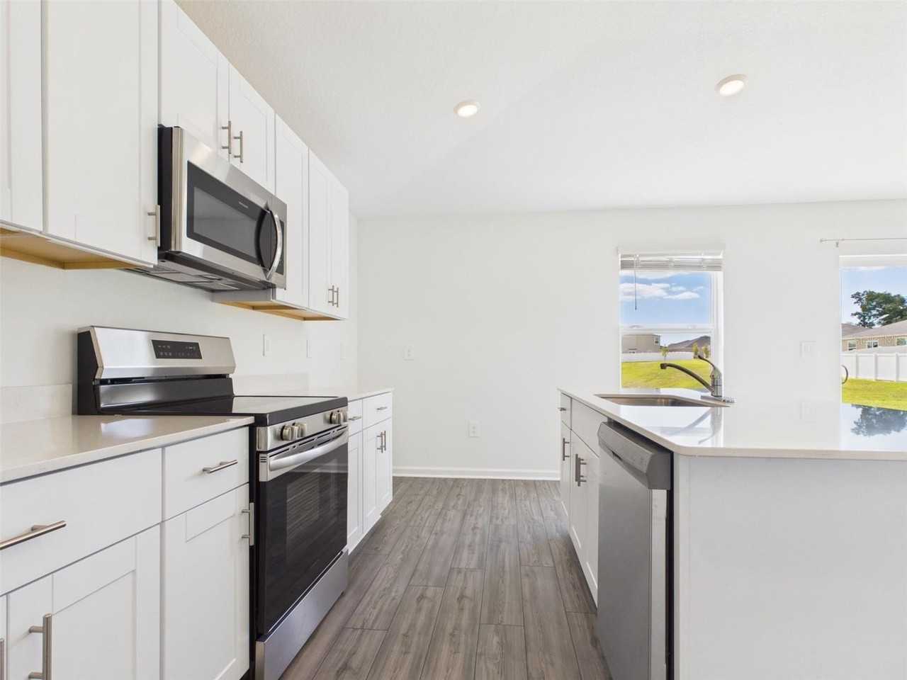 8320 Sw 41st Ter - Photo 4 of 34