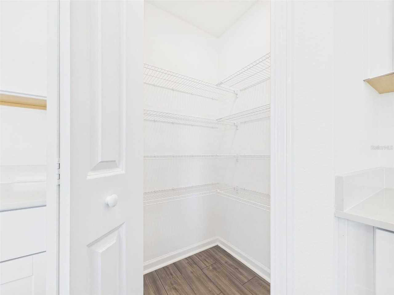 8320 Sw 41st Ter - Photo 5 of 34
