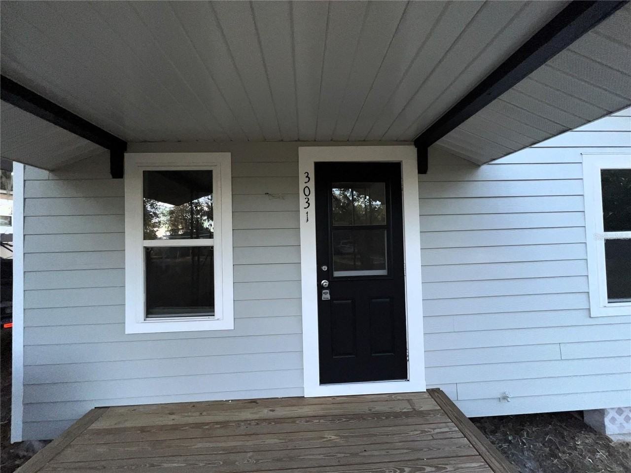 3031 Azalea Ave - Photo 2 of 8
