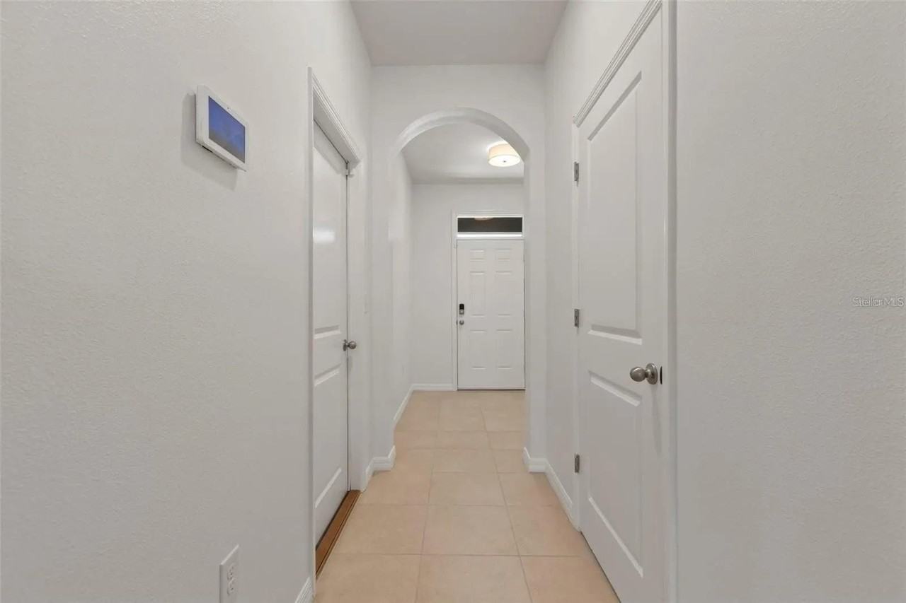 2879 Suncoast Blend Dr - Photo 3 of 35