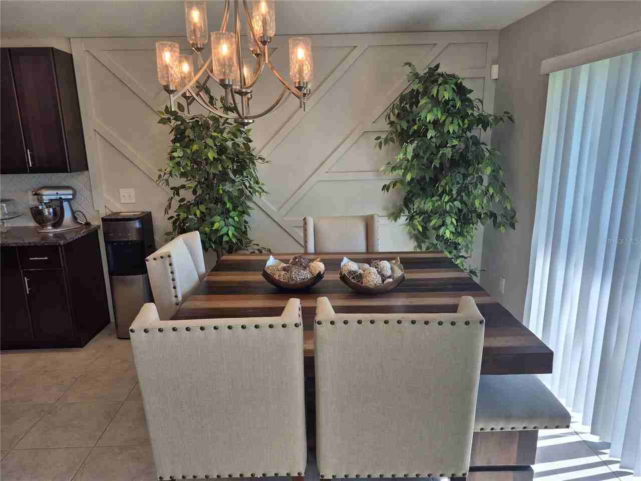 7033 King Creek Dr - Photo 7 of 23