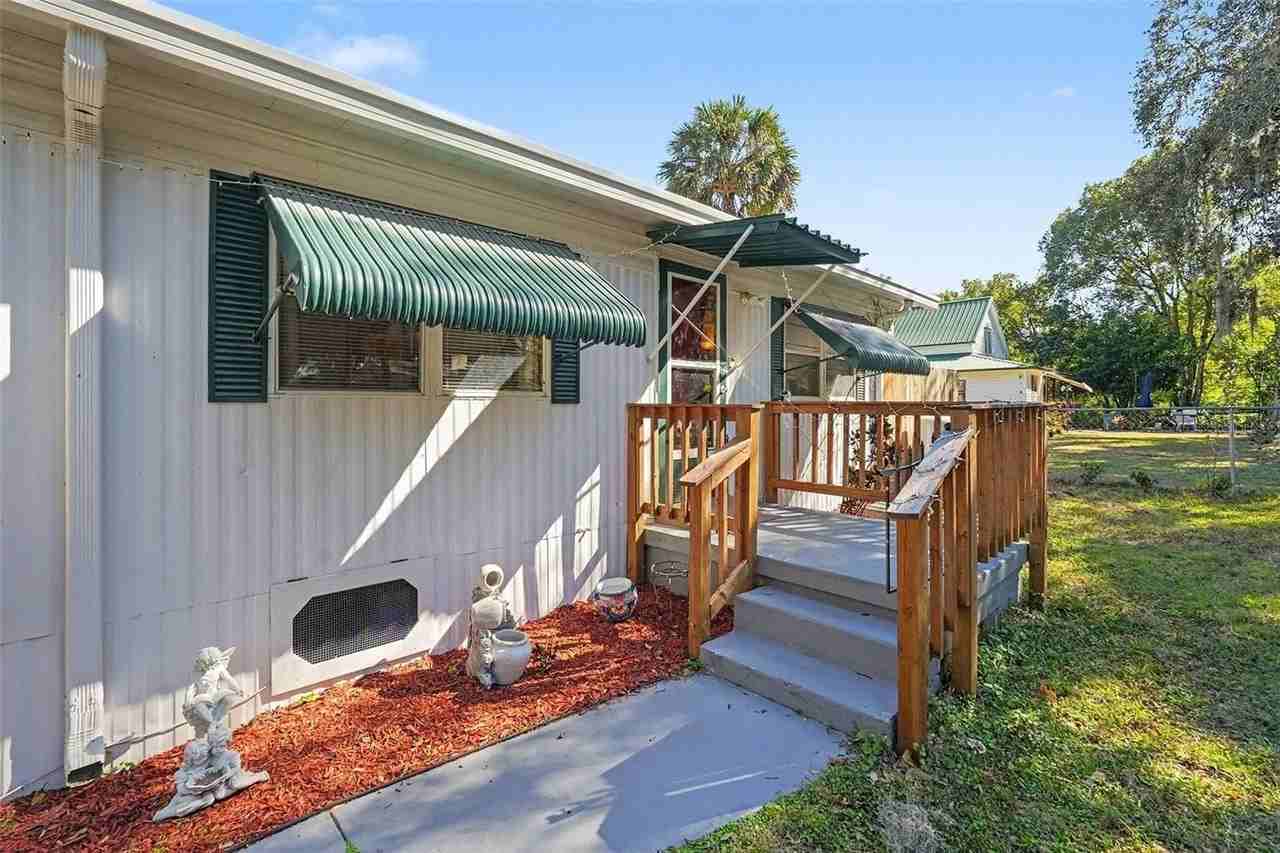 4654 Ryals Rd - Photo 2 of 45