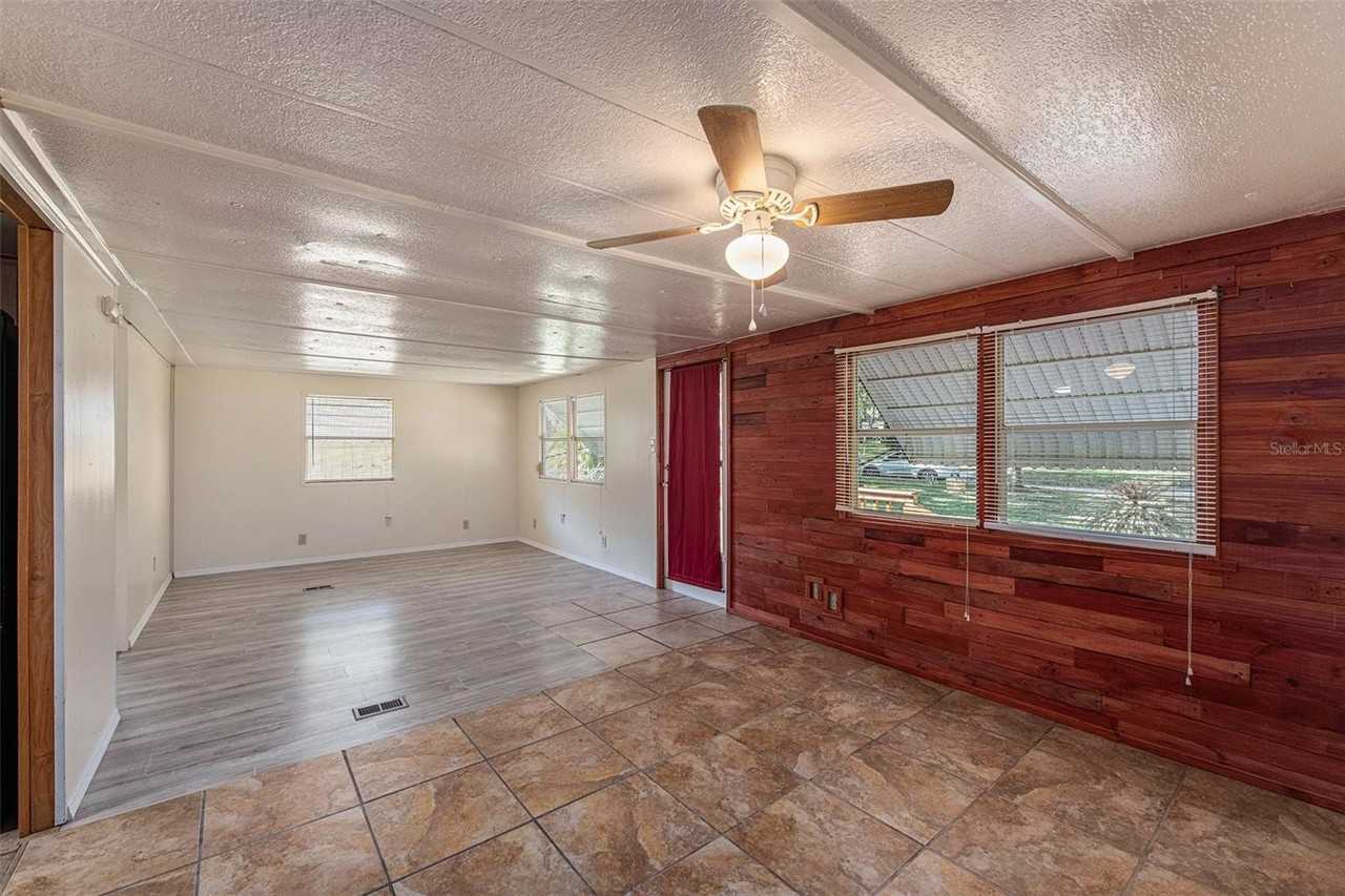 4654 Ryals Rd - Photo 3 of 45