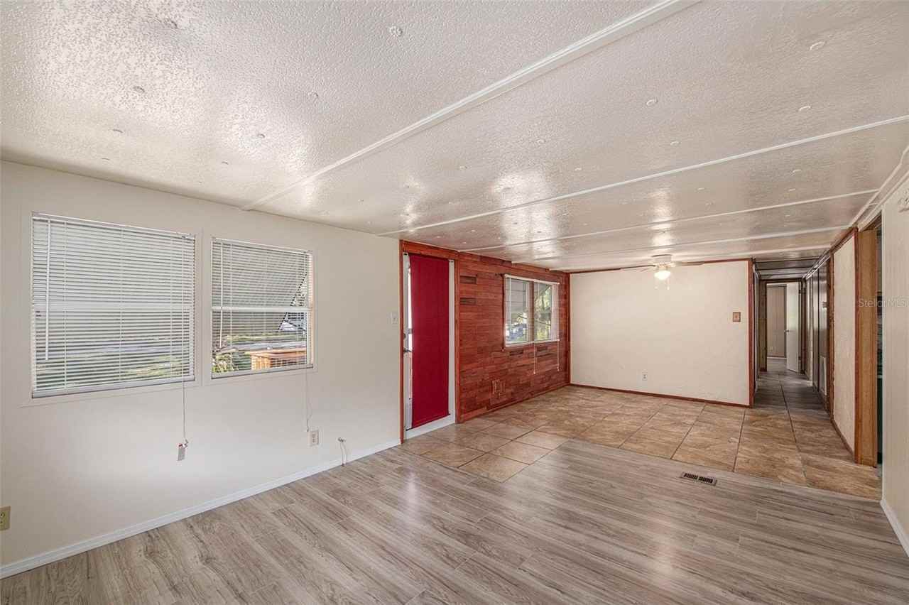 4654 Ryals Rd - Photo 7 of 45