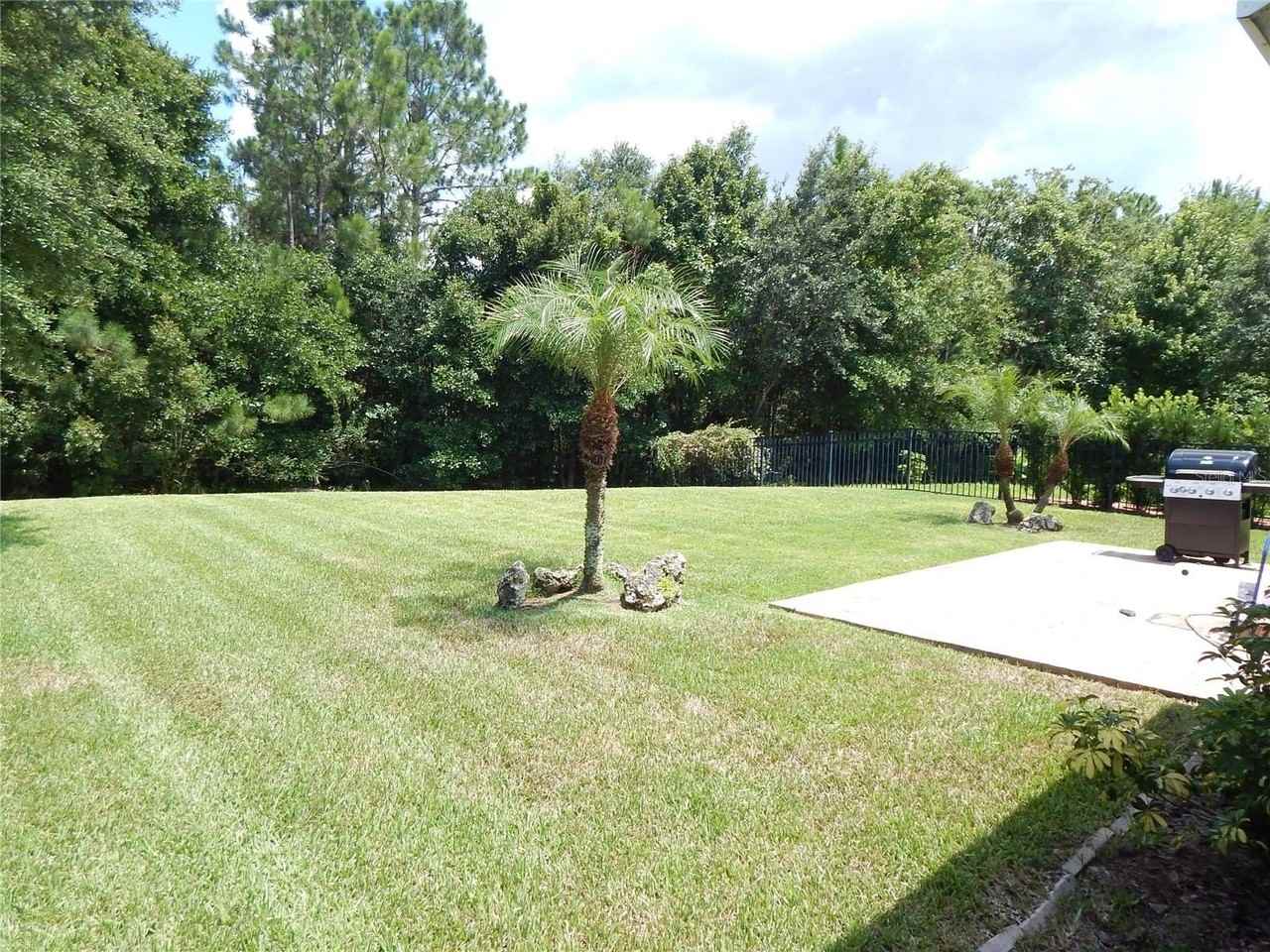 6433 Bridgecrest Dr - Photo 3 of 28