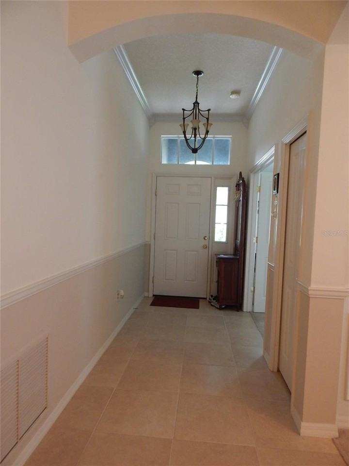 6433 Bridgecrest Dr - Photo 5 of 28