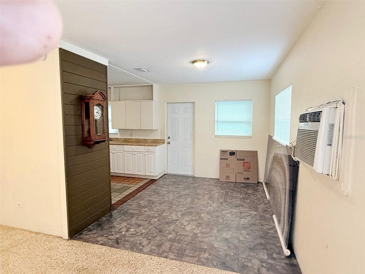 4819 Haines Rd N - Photo 6 of 21