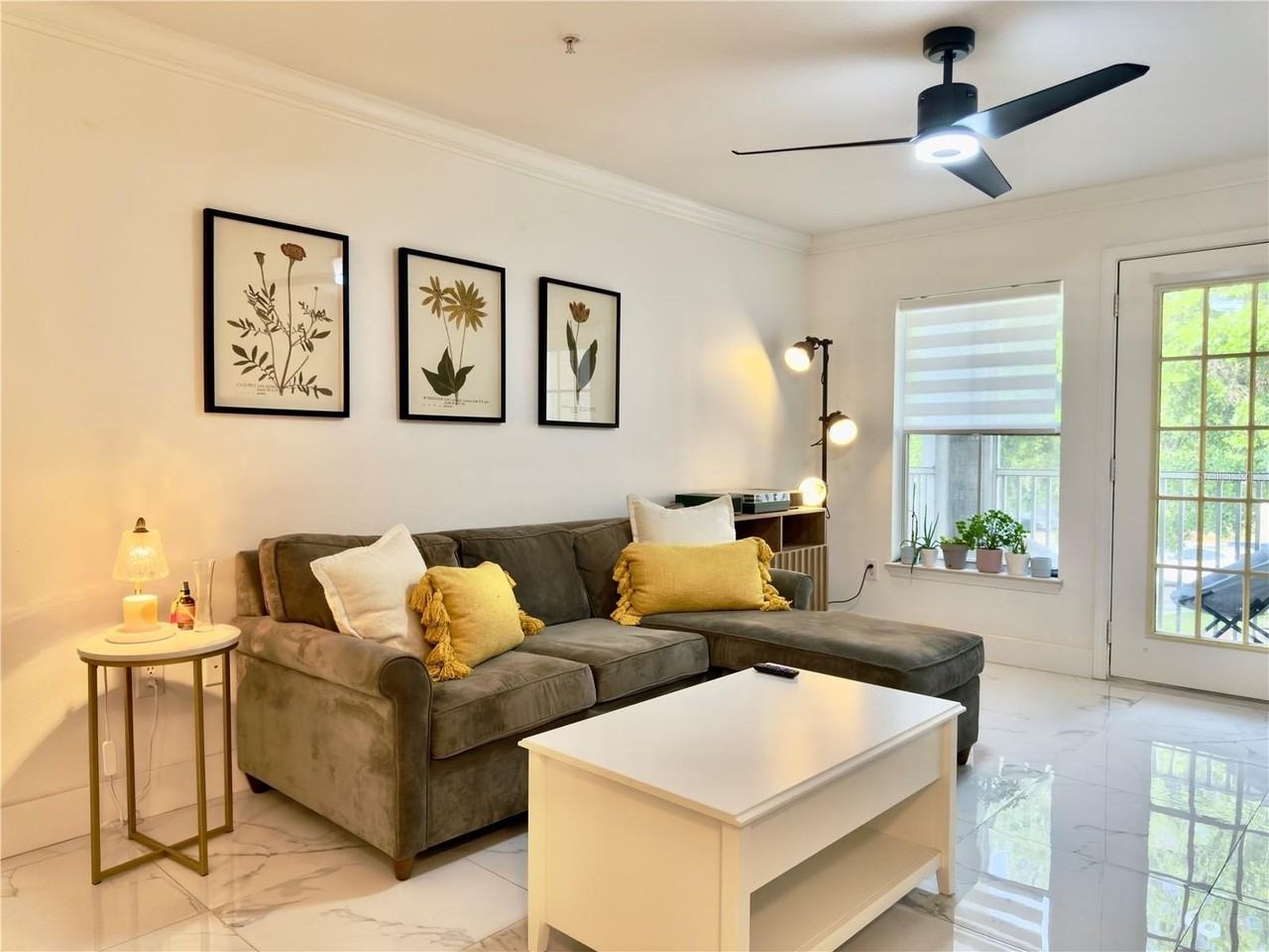 18111 Bridle Bit Ln - Photo 3 of 20
