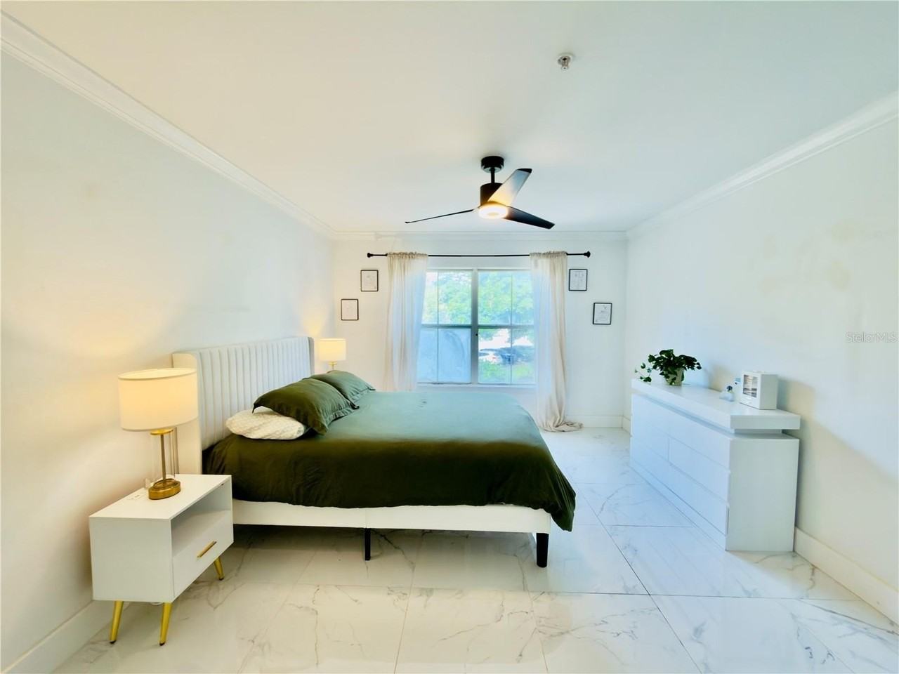 18111 Bridle Bit Ln - Photo 5 of 20