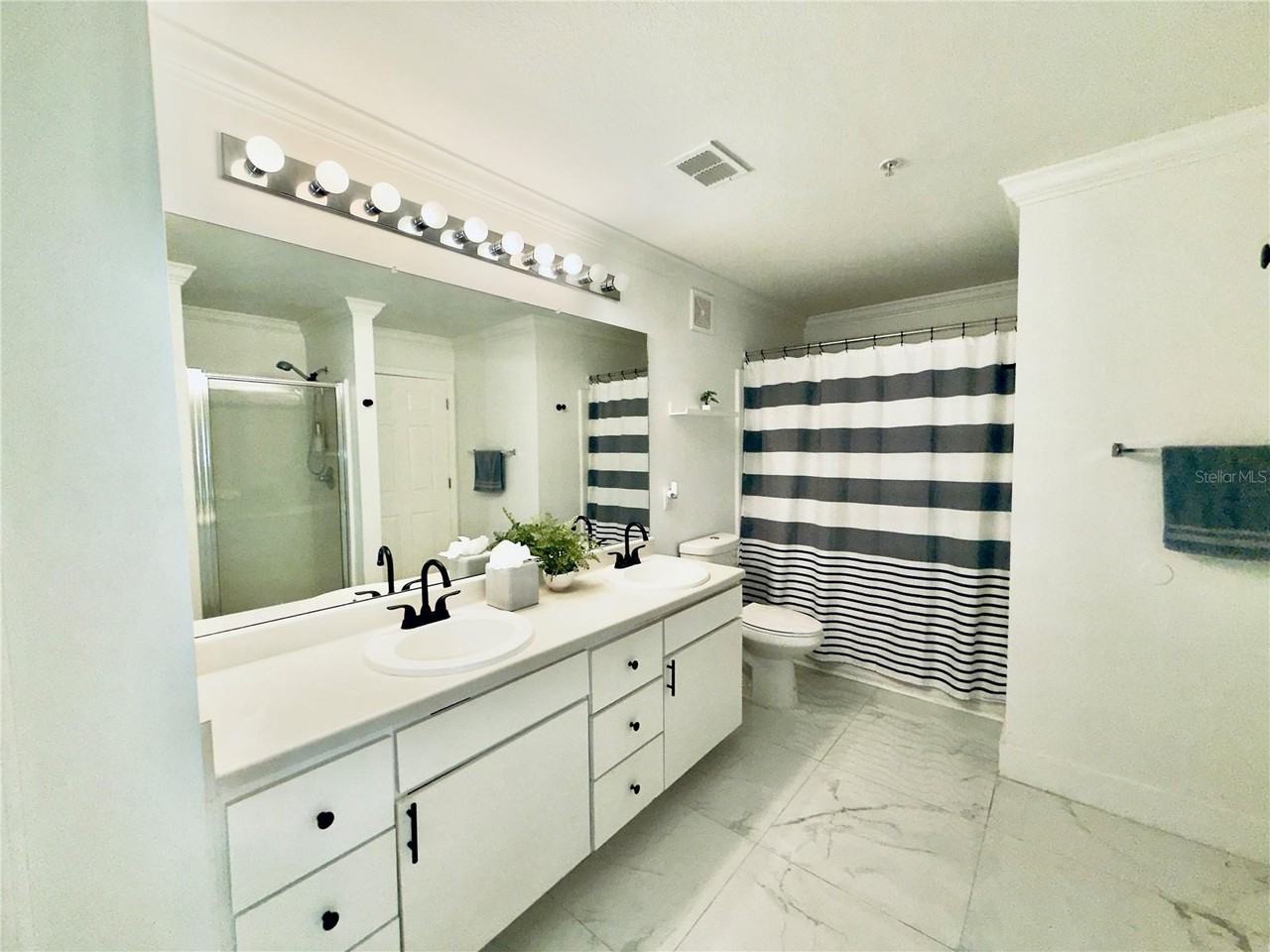 18111 Bridle Bit Ln - Photo 6 of 20