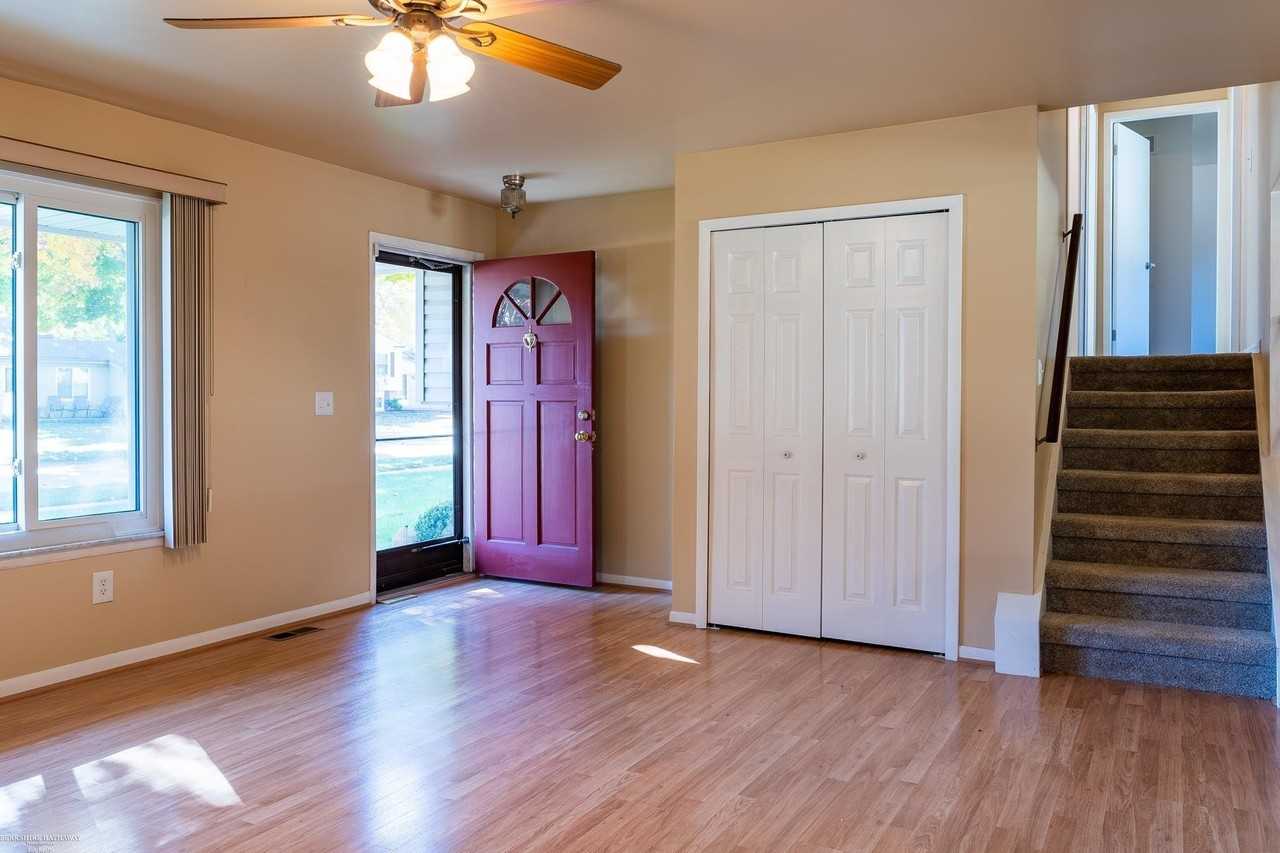 14323 Mary Grove Dr - Photo 2 of 32