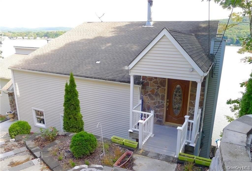 590 Jersey Ave - Photo 5 of 8