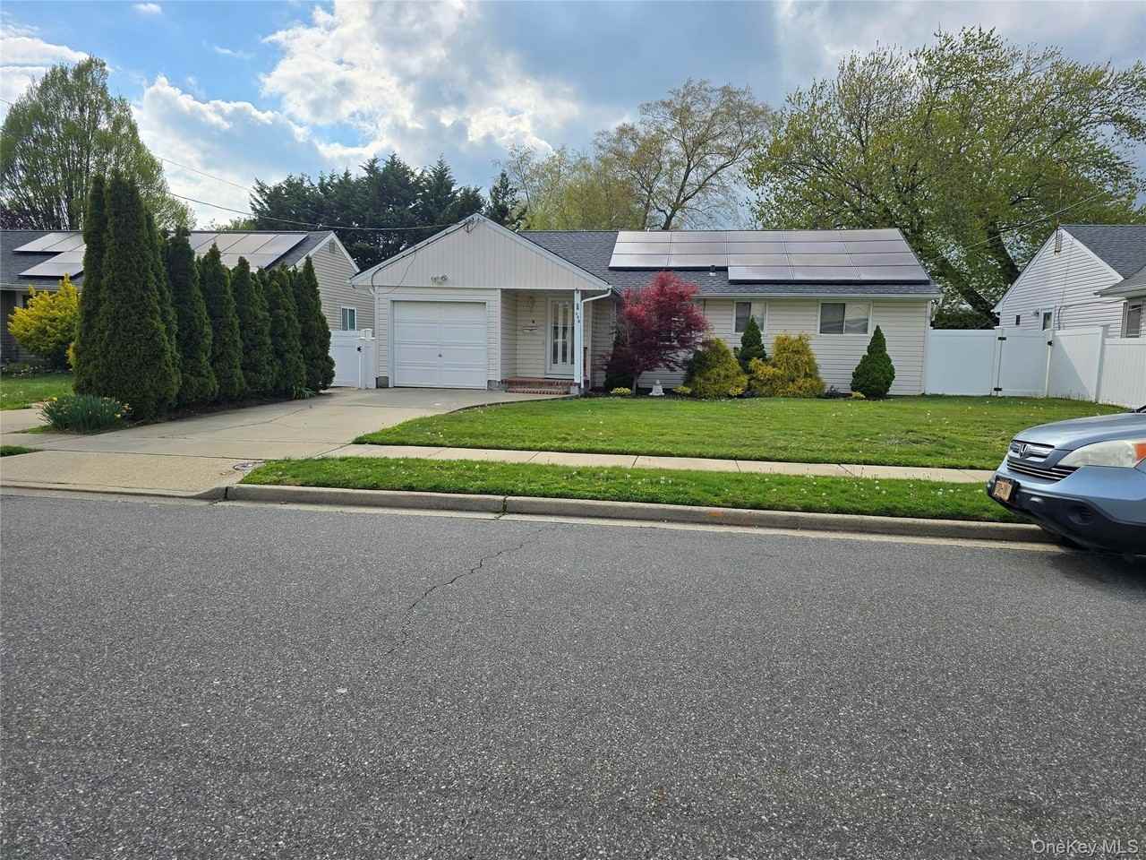 398 Harrison Ave - Photo 2 of 18