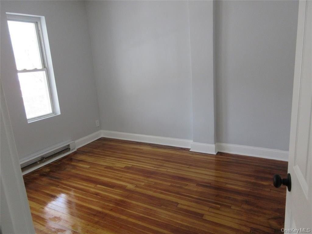 949 E 213th St #FL1 - Photo 2 of 11