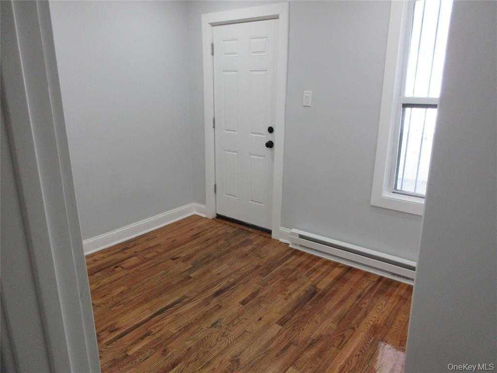 949 E 213th St #FL1 - Photo 4 of 11