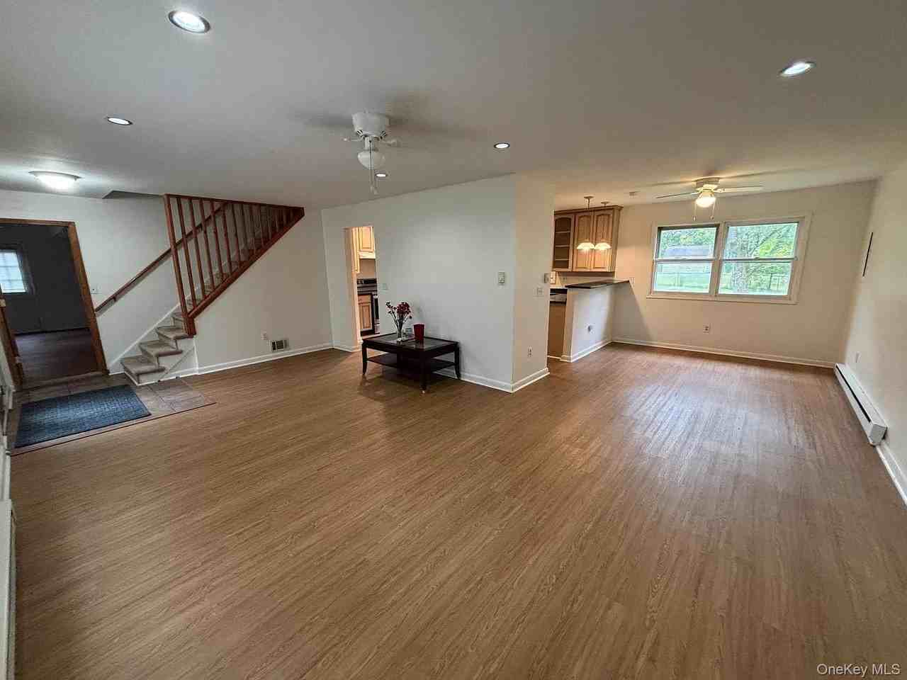 2 Partington Pl - Photo 5 of 19