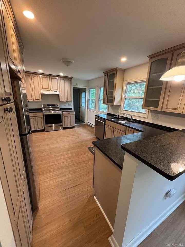 2 Partington Pl - Photo 7 of 19