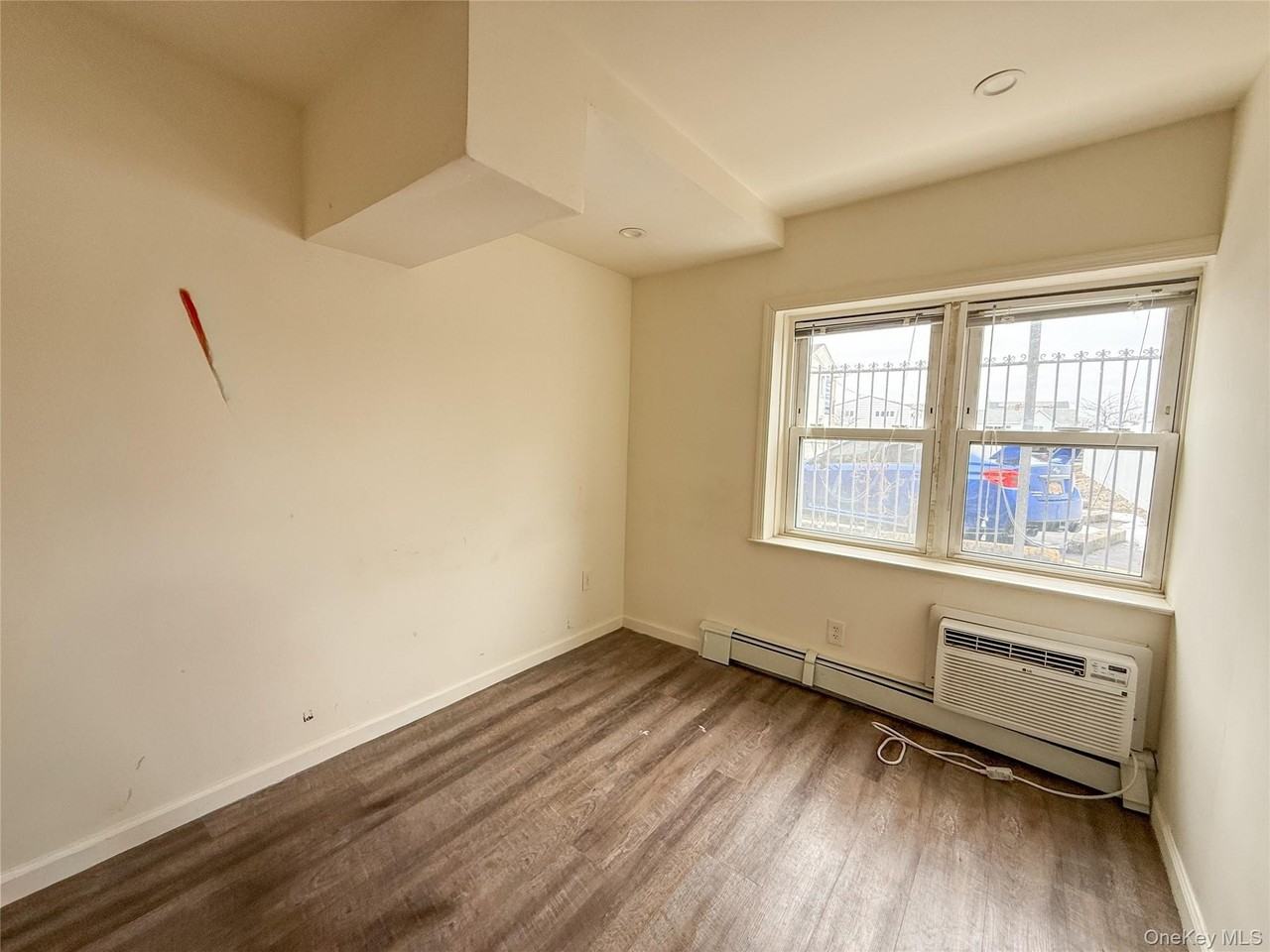765 Shore Rd #L - Photo 7 of 9