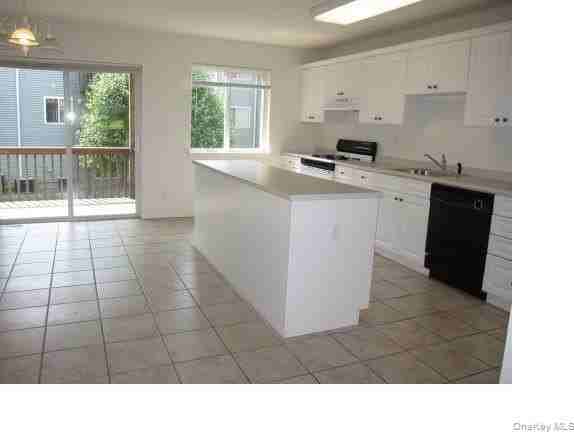 25 College Ave #512 - Photo 3 of 24