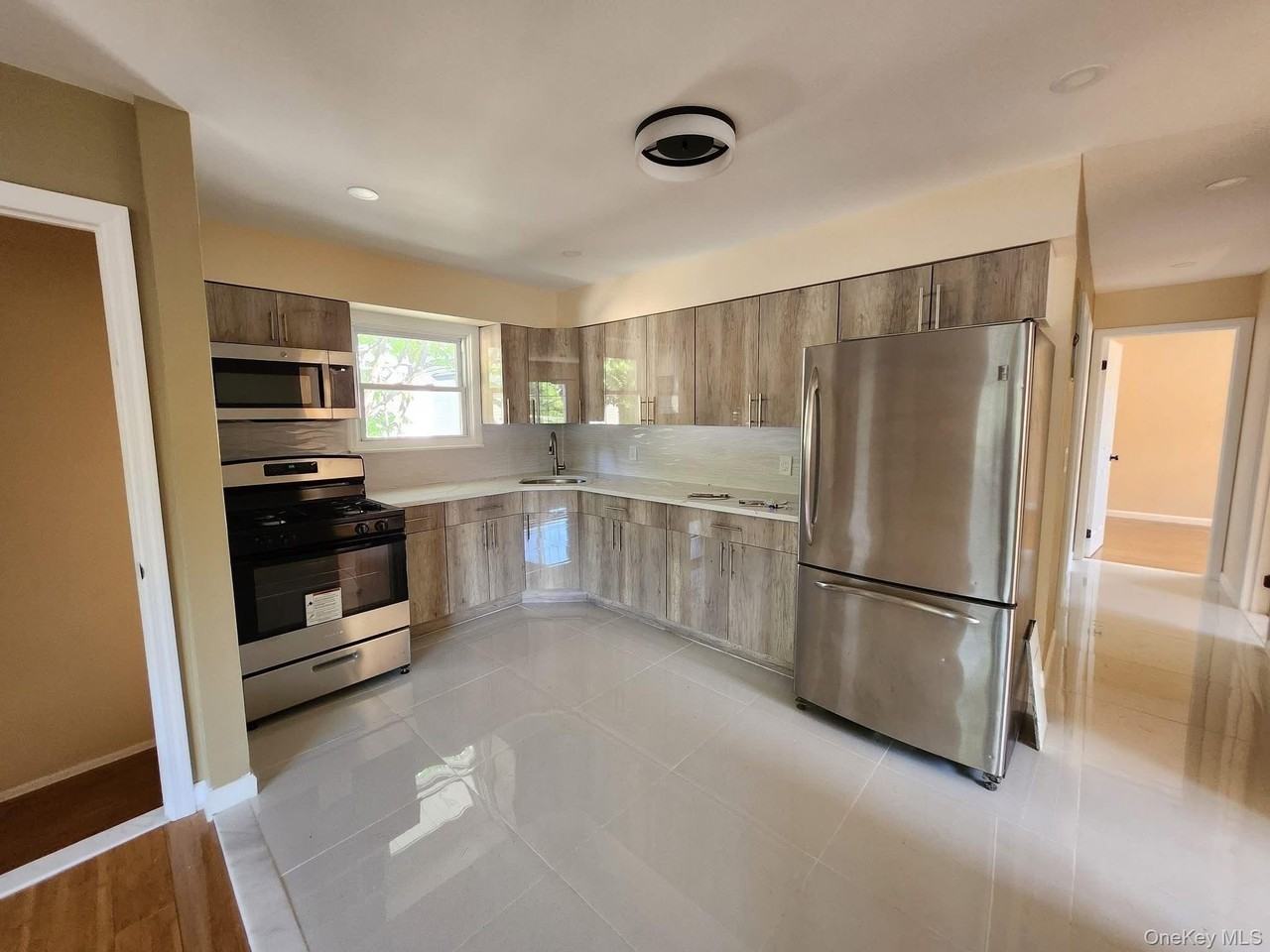 13316 131st Ave #2FL - Photo 3 of 10