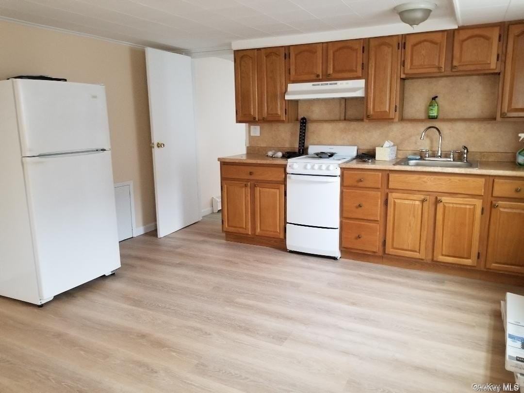 608 E Penn St - Photo 3 of 6