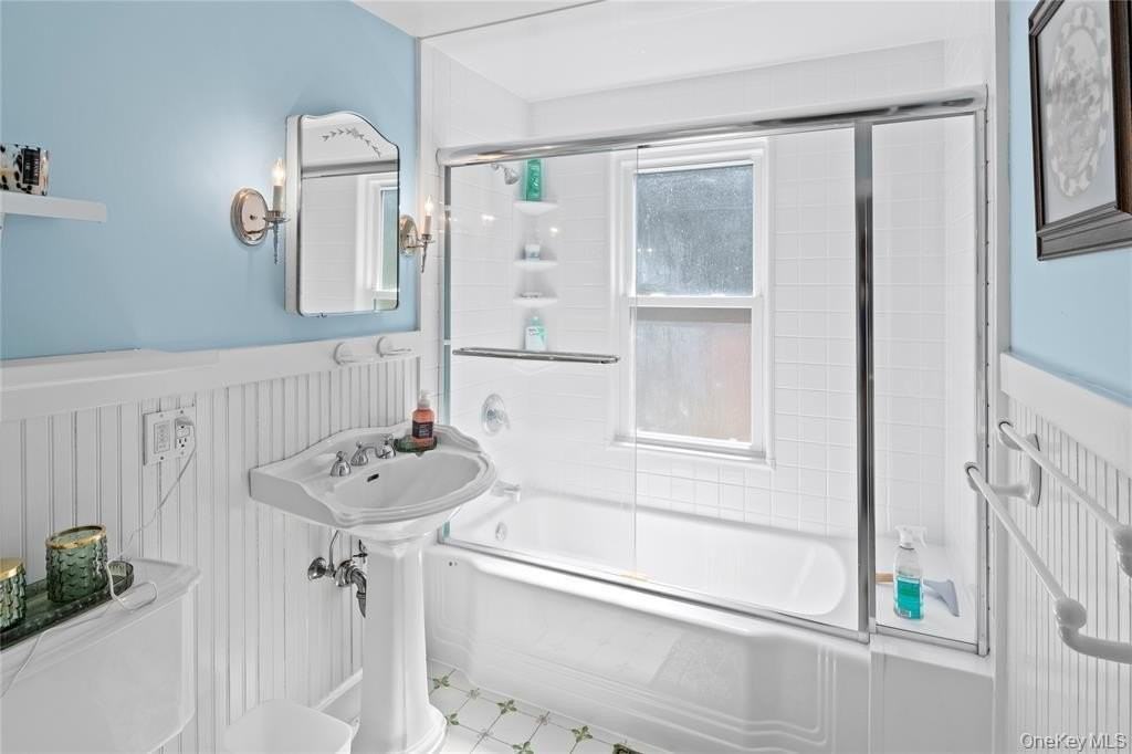 87 Piping Rock Rd - Photo 6 of 12