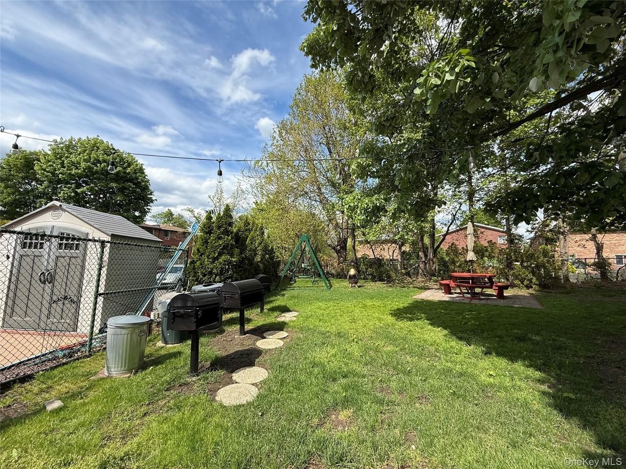 4727 Little Neck Pkwy #L4 - Photo 5 of 18