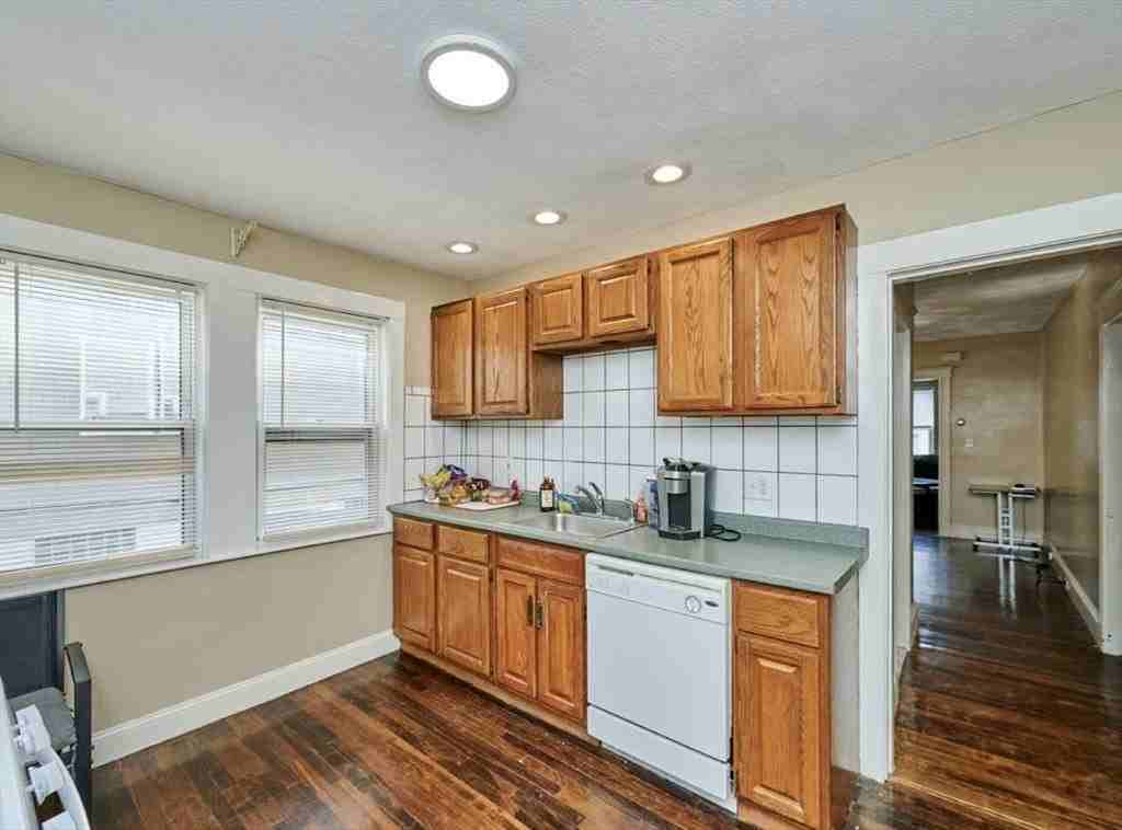 53 Fairfax St #1 - Photo 7 of 15