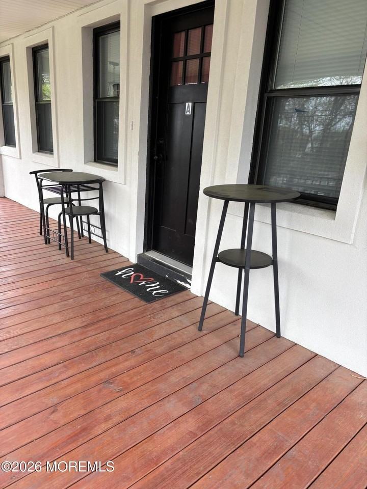700 5th Ave #B - Photo 2 of 8