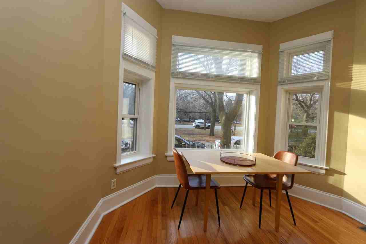 2433 N Kedzie Blvd #1F - Photo 4 of 6