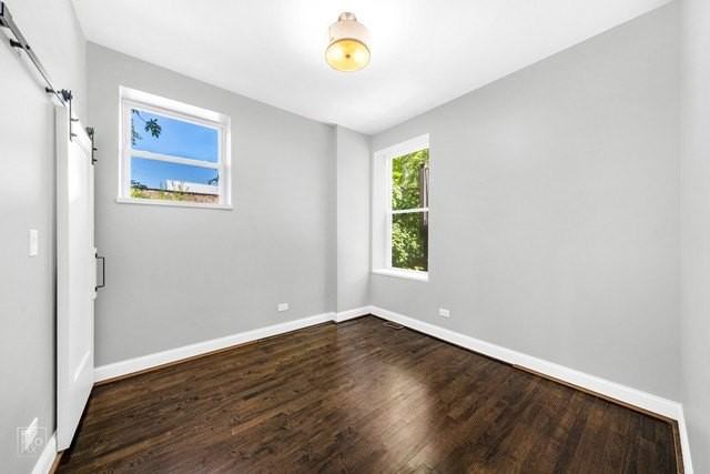 523 N Kedzie Ave #2 - Photo 7 of 8